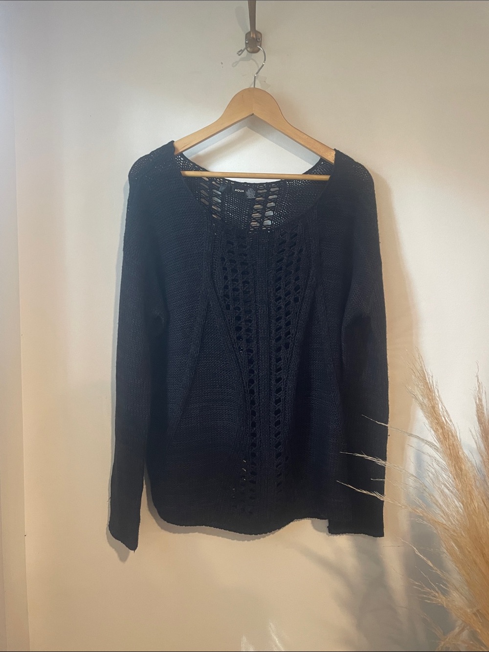 Aqua Black Open-Knit Scoop Neck Sweater Sz L B136